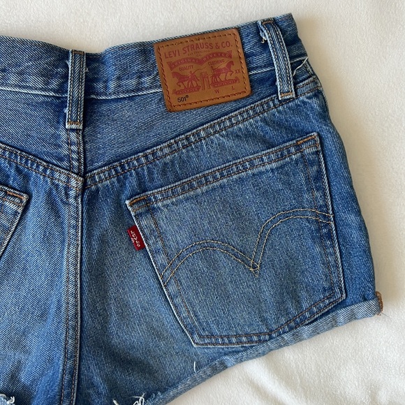 LEVI’S 501 Short W24 - Picture 4 of 11